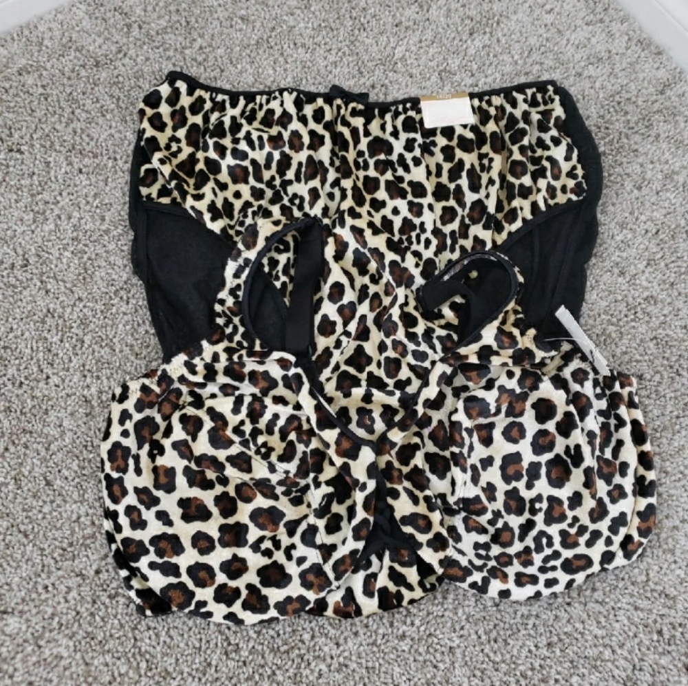 LANE BRYANT LADIES INTIMATE SET ZEBRA PRINT